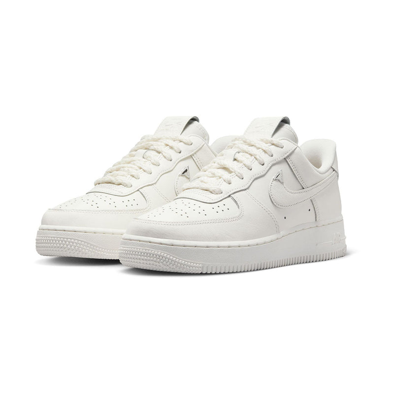 Air Force 1 '07 LV8 Women's Shoes