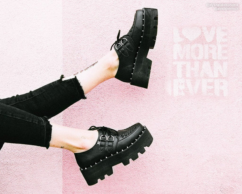 A9469 Black Faux Leather Dino Lug Sole Creeper