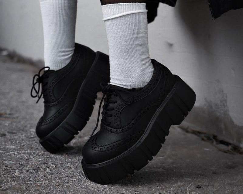 T2337 Black TUKskin™ Anarchic Airship Brogue