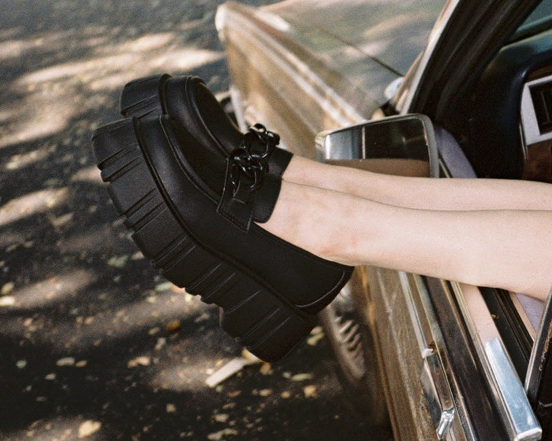 T2333 Black TUKskin™ Anarchic Airship Chain Loafer