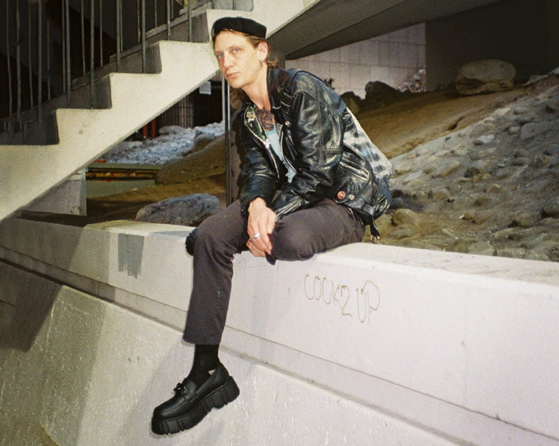 T2333 Black TUKskin™ Anarchic Airship Chain Loafer