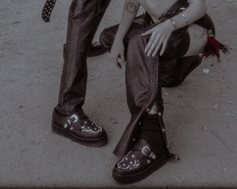 V3287 Black TUKskin Western Buckle Viva Mondo Creeper