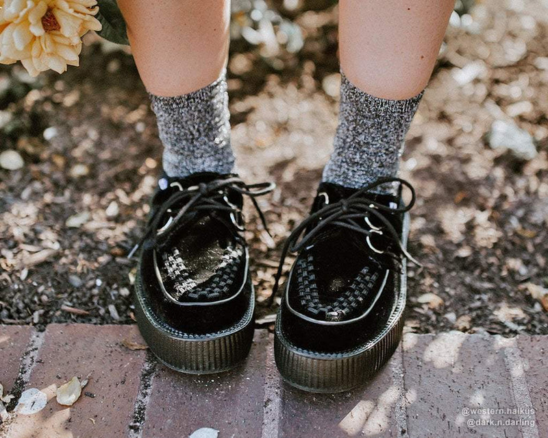 V9492 Black Velvet Viva Mondo Creeper