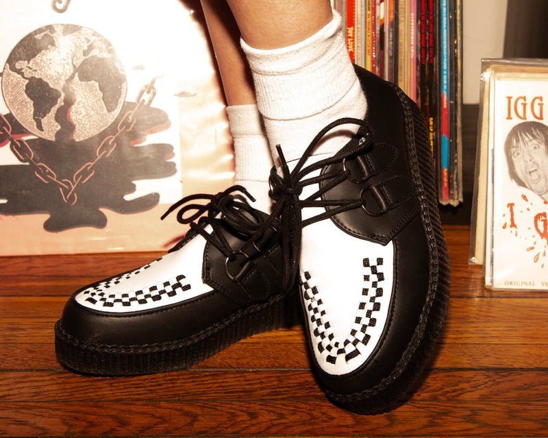 F9681 Black & White TUKskin™ Viva Low Creeper