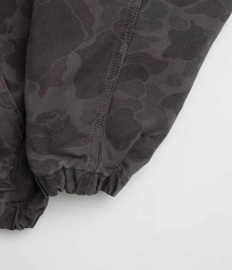 Carhartt Duck Active Jacket in Camo Duck and Green / Graphite