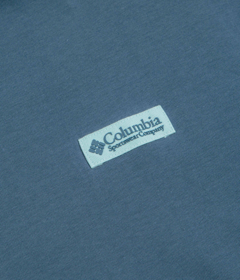 Columbia CSC Heavyweight Iconic T-Shirt in Dark Mountain and Repeated Peaks