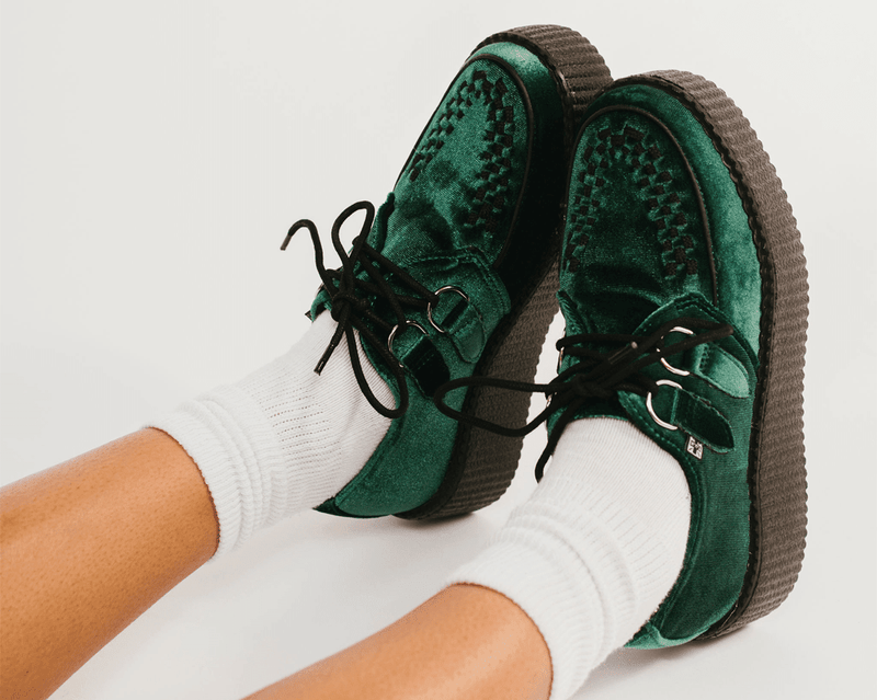 V8535 Emerald Green Velvet Viva Mondo Creeper