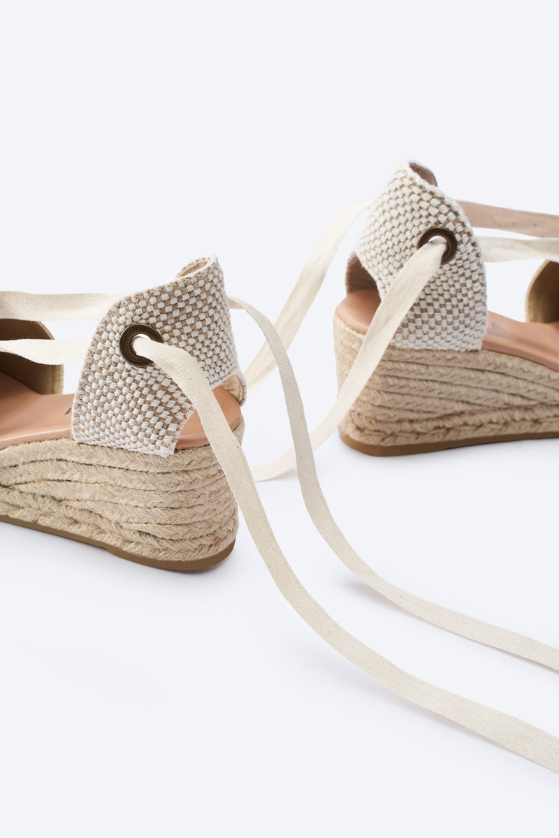 Escala Limited Edition Gold Canvas Lace Up Women Espadrille Wedges Flexible Back Detail