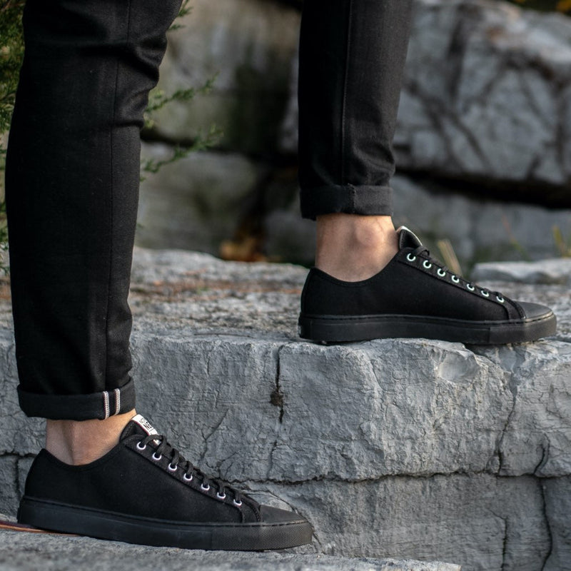 Men's Classic Low Top | Black