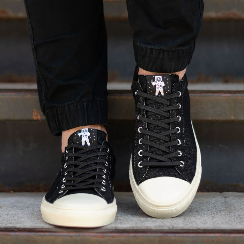 Men's Classic Low Top | Moon Man