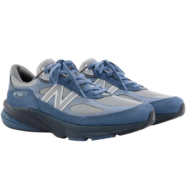 The NEW BALANCE Unisex 990v6 Blue/Grey sneakers feature mesh and suede panels, the signature N logo on the sides, and top-tied laces.