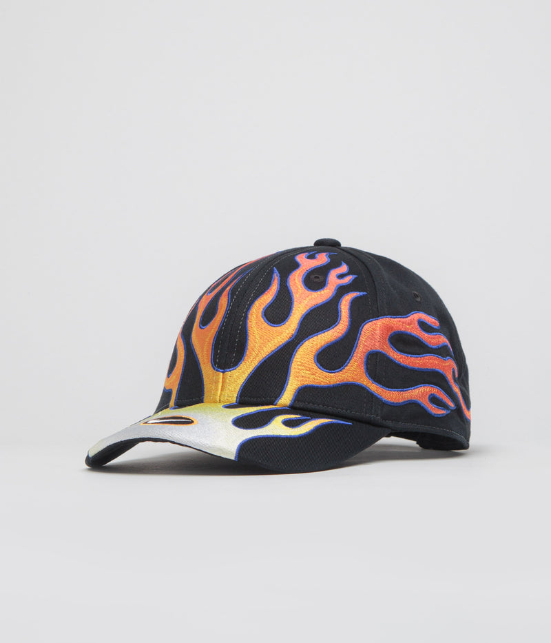 Nike Club Flame Cap in Black