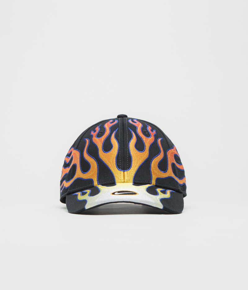 Nike Club Flame Cap in Black