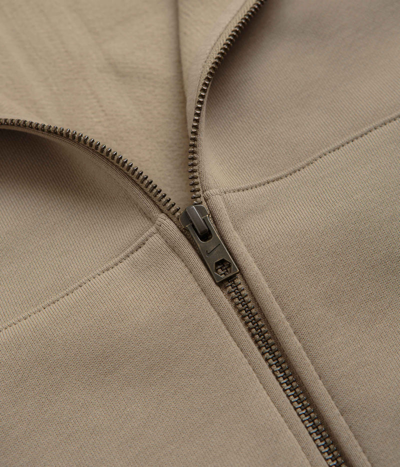 Nike SB Essential Logo Full Zip Hoodie in Khaki and White