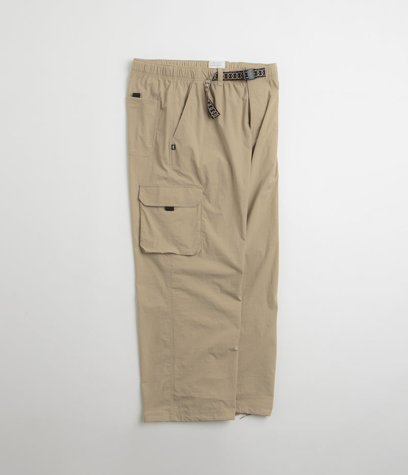 Nike SB Kearny Cargo Pants in Khaki and White