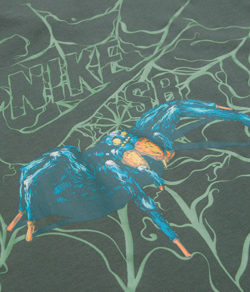 Nike SB Spider T-Shirt in Vintage Green