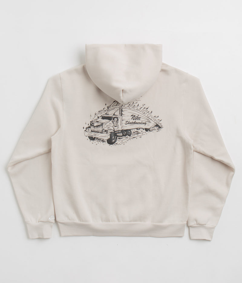 Nike SB Truckin Hoodie in Light Orewood Brown