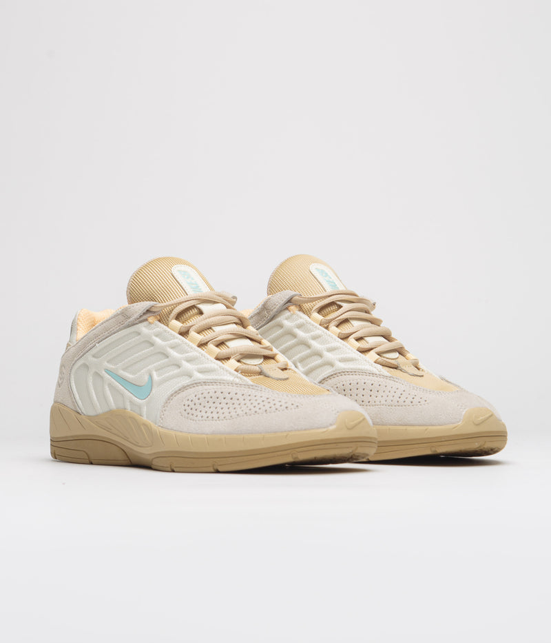 Nike SB Vertebrae TE Shoes in Coconut Milk and Jade Ice and Sesame - Gold