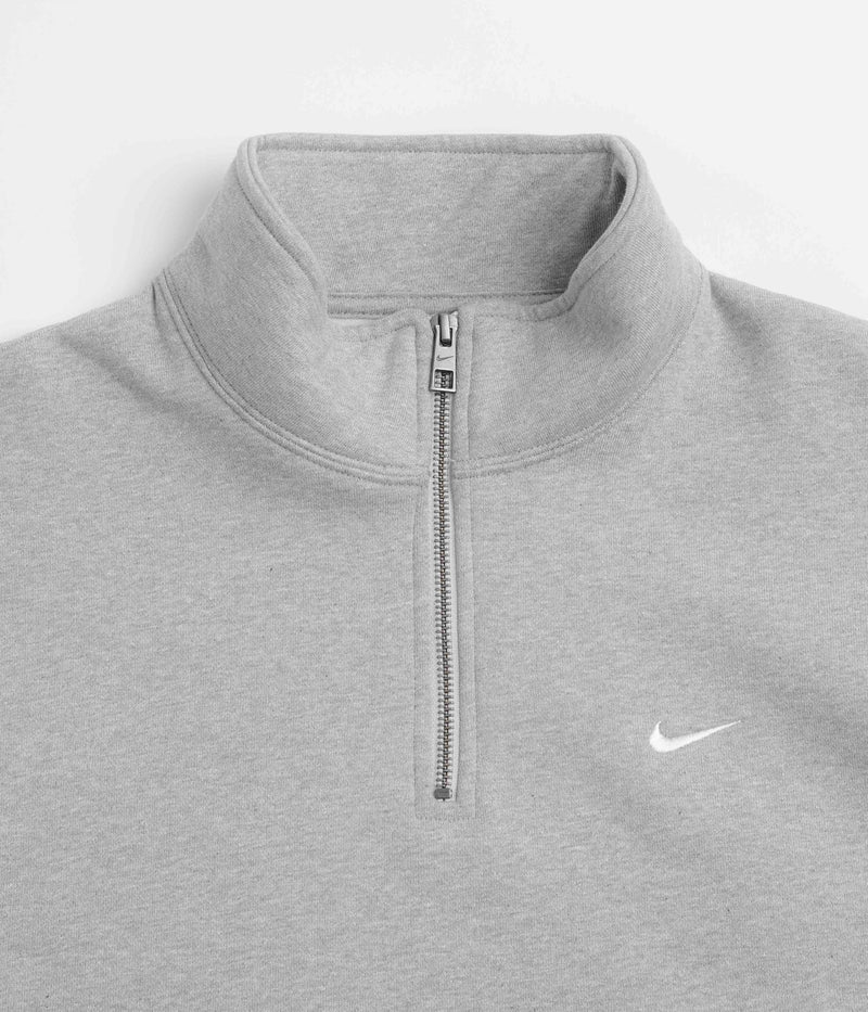 Nike Solo Swoosh 1/4 Zip Sweatshirt in Dark Grey Heather and White