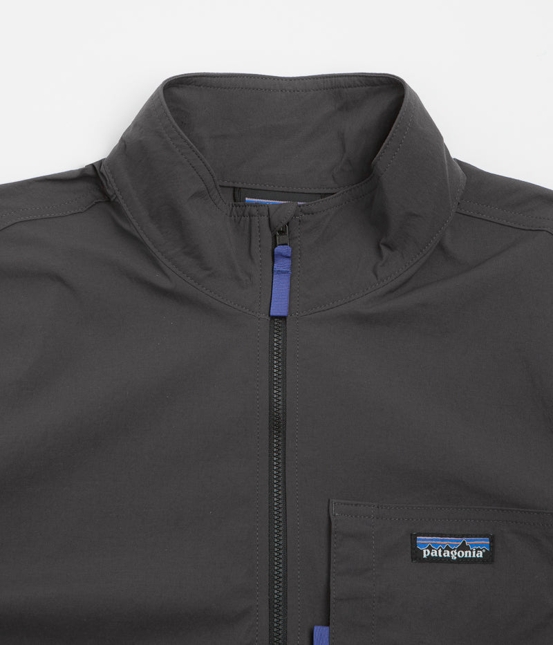 Patagonia Outdoor Everyday Marsupial Jacket in Ink Black