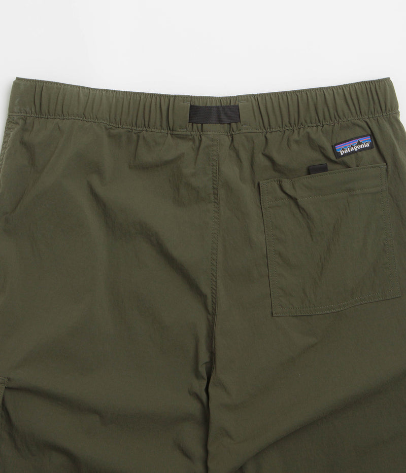 Patagonia Outdoor Everyday Pants in Pine Needle Green