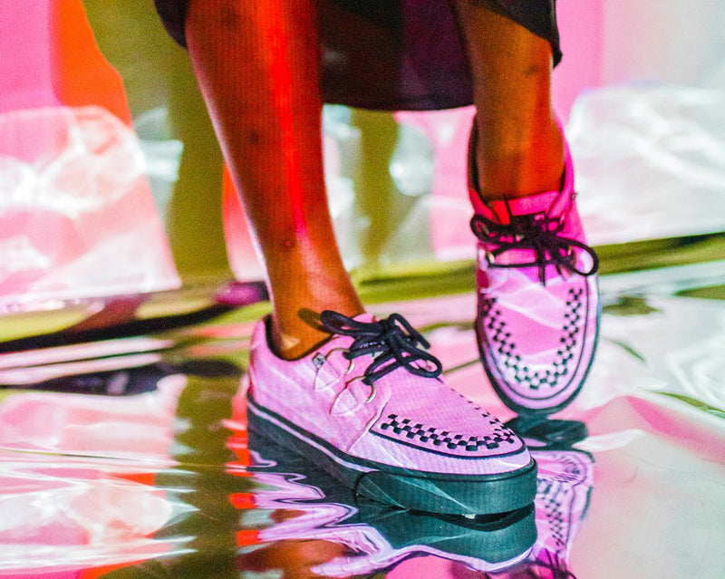 A3033 Pink Suede Sneaker