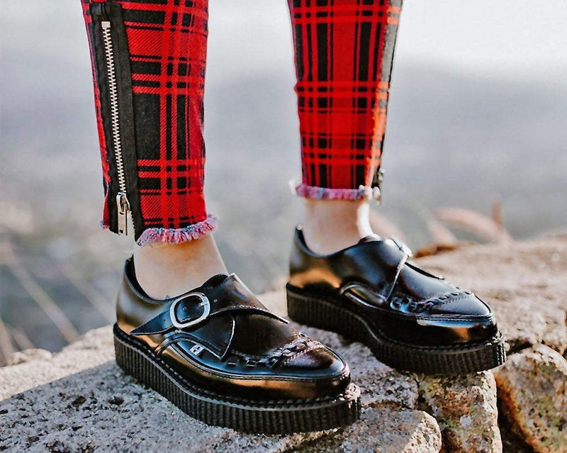 A8520 Pointed Buckle Creepers