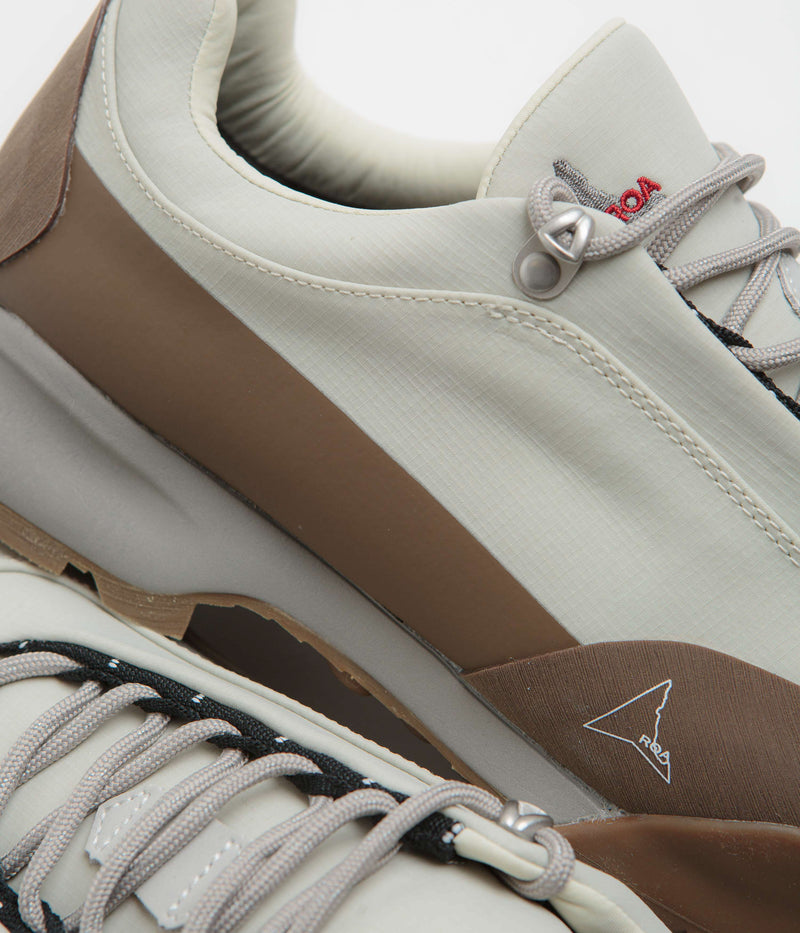 ROA Cingino Shoes in Grey and Honey
