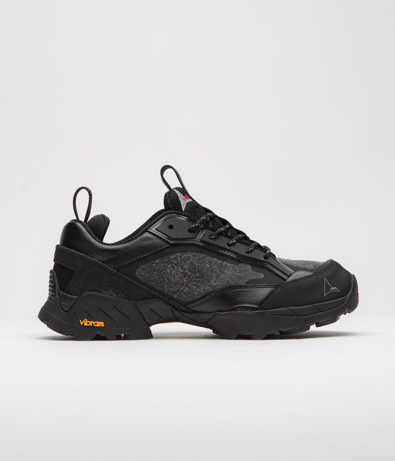 ROA Lhakpa Shoes in Black