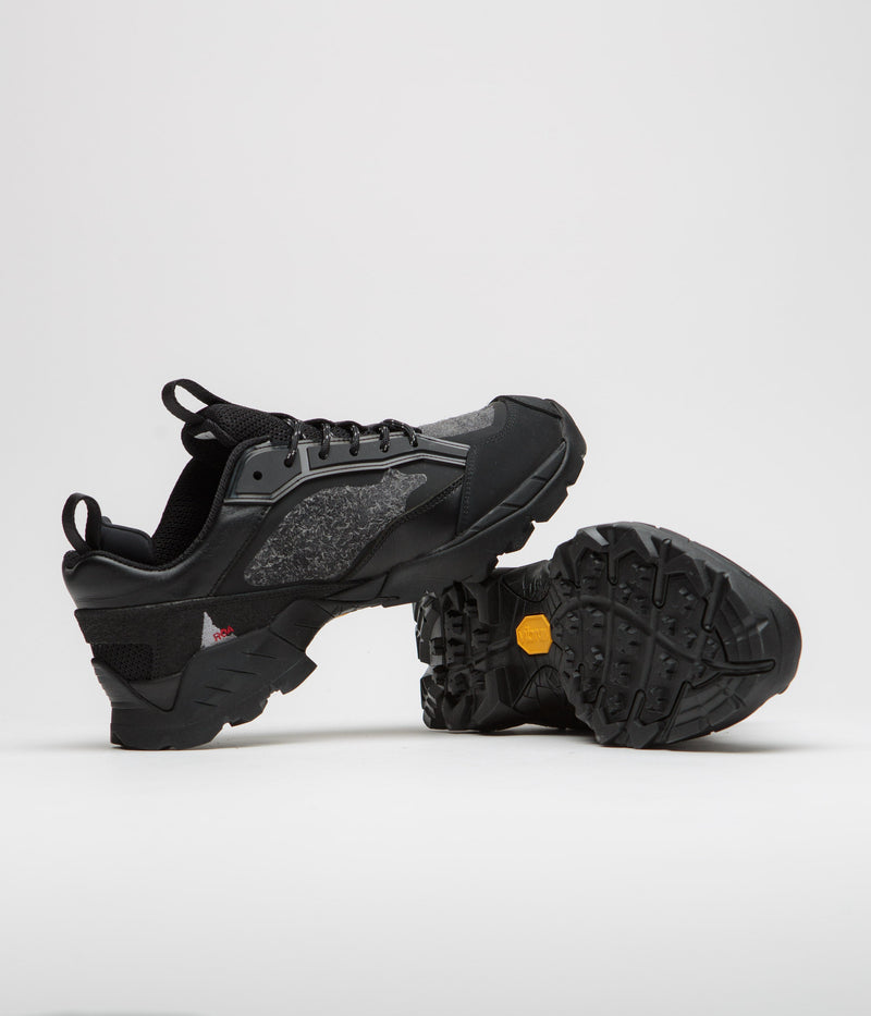 ROA Lhakpa Shoes in Black
