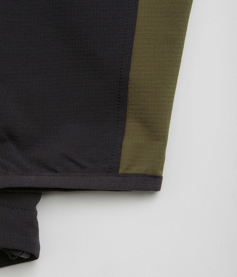 ROA Softshell Jacket in Kangaroo Black