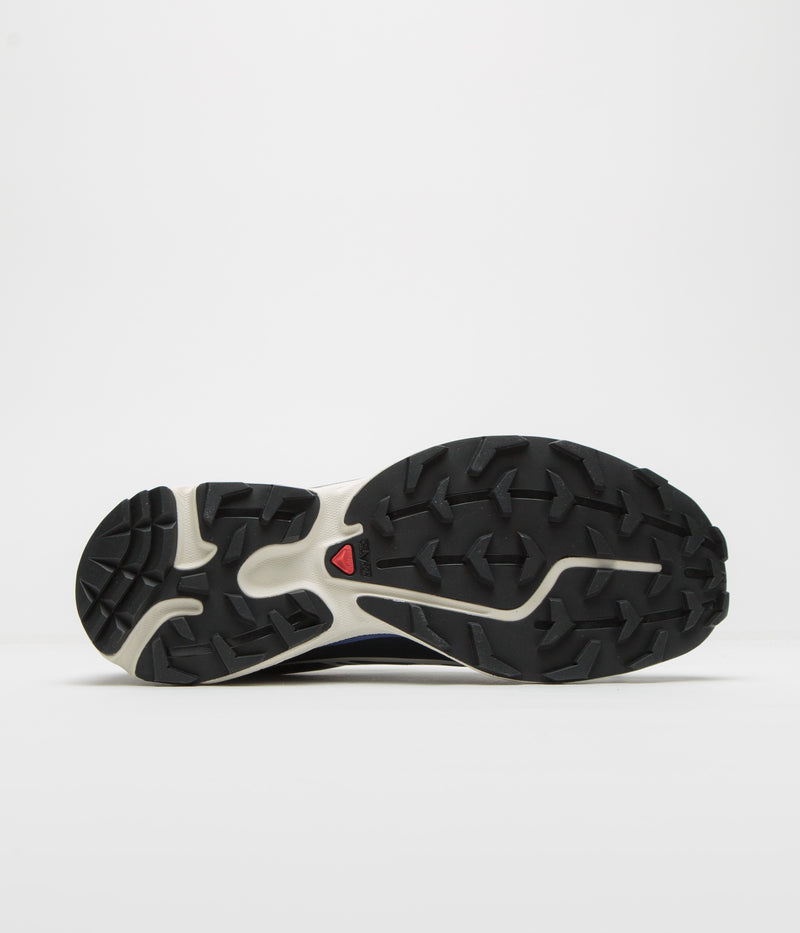 Salomon XT-6 GTX Shoes in Carbon and Vanilla Ice / Liberty