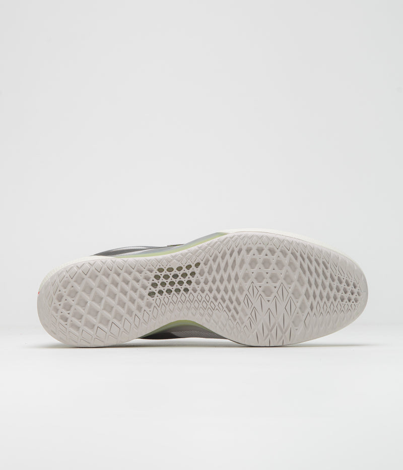 Vans Skate AVE 2.0 Shoes in Medium Grey