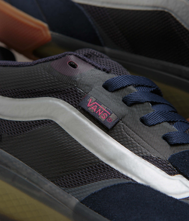 Vans Skate AVE 2.0 Shoes in Navy and Gum