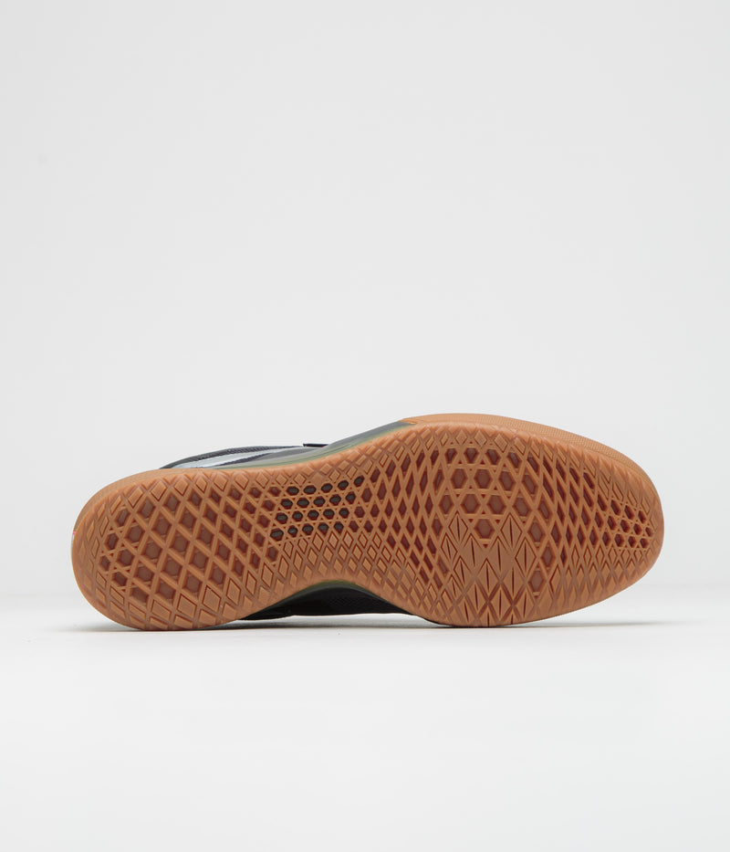 Vans Skate AVE 2.0 Shoes in Navy and Gum