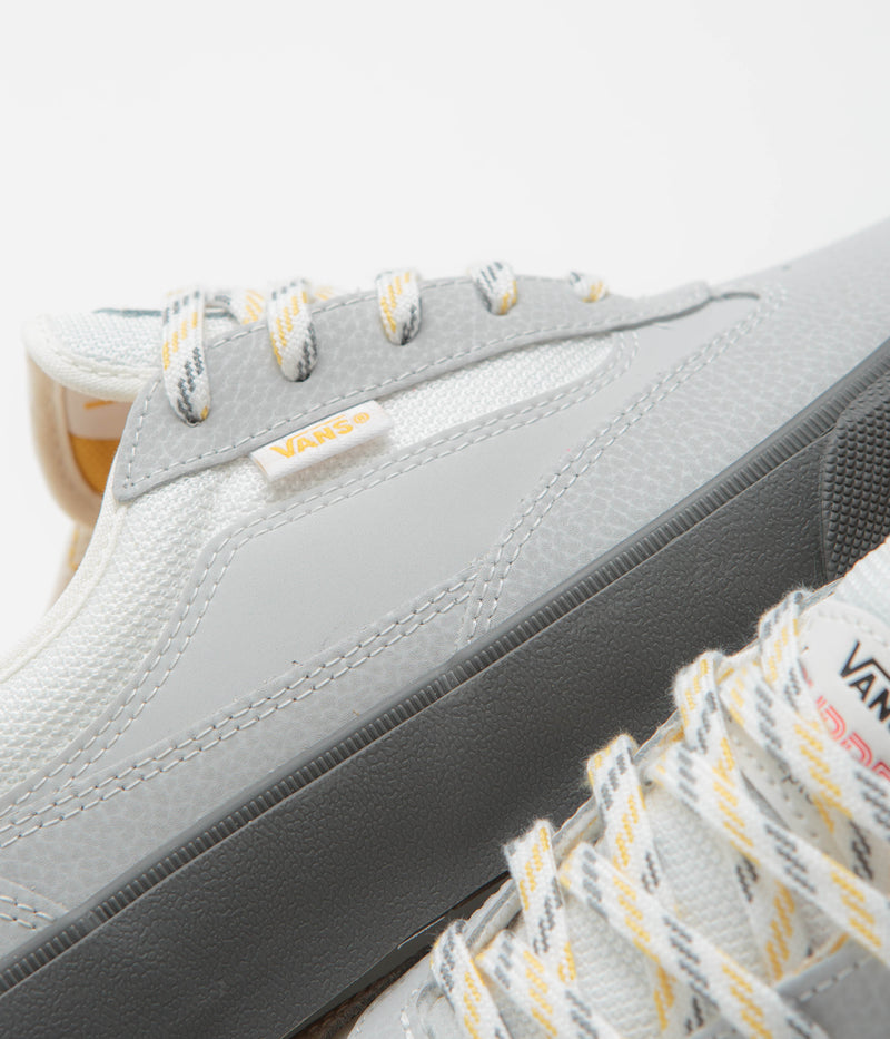 Vans Skate Curren Caples Shoes in Grey