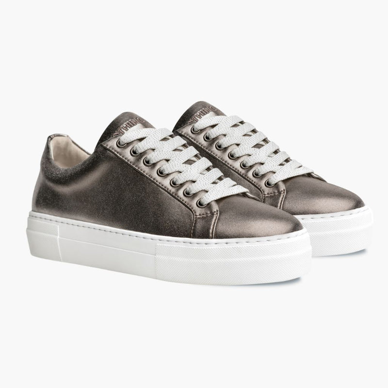 Women's Nova | Platinum