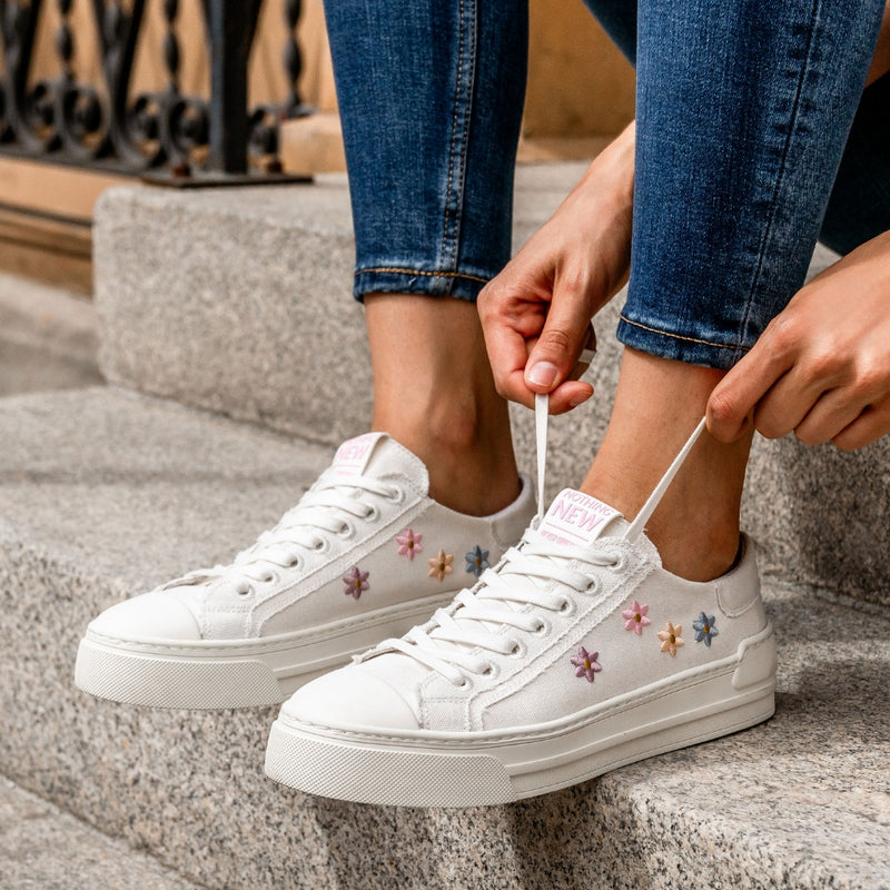 Women's Refresh | Daisy